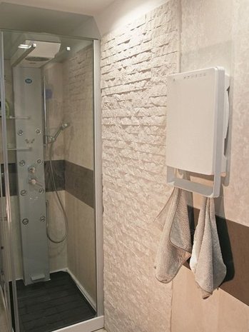 Badkamerblazer Touch 1800W met handdoekbeugel